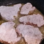 Svinjski medaljoni u sosu od pečuraka | Pečenje filea  | Postupak 2 | Slika 3/6