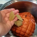 Barena dimljena šunka u mrežici | Dodavanje začina | Postupak 2 | Slika 3/6