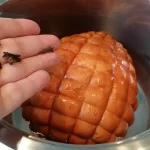 Barena dimljena šunka u mrežici | Dodavanje začina | Postupak 2 | Slika 2/6