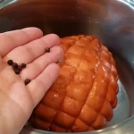 Barena dimljena šunka u mrežici | Dodavanje začina | Postupak 2 | Slika 1/6