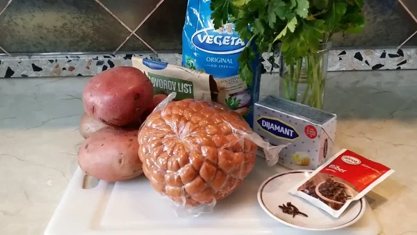 Barena dimljena šunka u mrežici 3 | Istaknuta slika 4/4 | Lešnik, se, zapitao:, Zašto, me, svi, zovu, šunkom