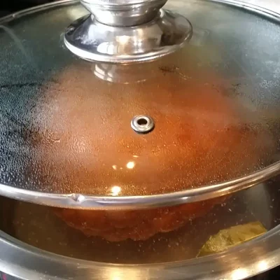 Barena dimljena šunka u mrežici | Kuvanje šunke | Postupak 3 | Slika 3/3