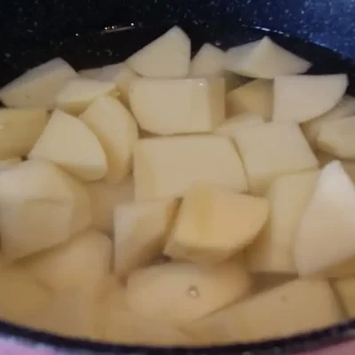 Bareni krompir sa peršunom | Kuvanje krompira | Postupak 2 | Slika 1/3