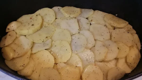 Musaka sa mlevenim mesom i krompirom 21 | Istaknuta slika 3/4 | Sloj, po, sloj, u, njoj, ima, više, ljubavi, nego, u, vašim, omiljenim, sapunicama