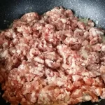 Musaka sa mlevenim mesom i krompirom | Priprema mesa | Postupak 1 | Slika 7/10