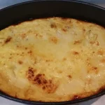 Musaka sa mlevenim mesom i krompirom | Prelivanje musake | Postupak 6 | Slika 5/5