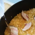 Podvarak sa suvim mesom | Ređanje kupusa i mesa u tepsiji | Postupak 4 | Slika 7/7