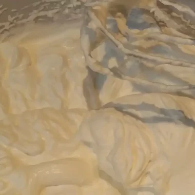 Rozen torta sa Milka čokoladom | Priprema slatke pavlake | Postupak 4 | Slika 3/3