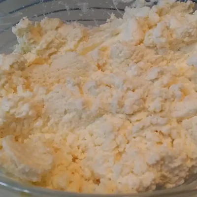 Pužići sa sirom | Priprema nadeva | Postupak 2 | Slika 3/3