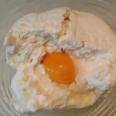 Pužići sa sirom | Priprema nadeva | Postupak 2 | Slika 2/3