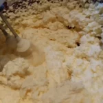 Voćna torta sa ananasom i višnjama | Završni deo fila | Postupak 3 | Slika 6/6