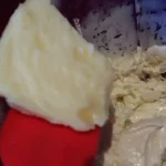 Voćna torta sa ananasom i višnjama | Završni deo fila | Postupak 3 | Slika 3/6