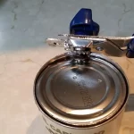 Voćna torta sa ananasom i višnjama | Priprema voća | Postupak 2 | Slika 1/5