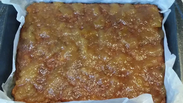 Kolač sa jabukama i džemom od smokve 1 | Istaknuta slika 2/4 | Jabuke, orasi, i, smokve, –, trojka, koja, osvaja, stomak, i, srce