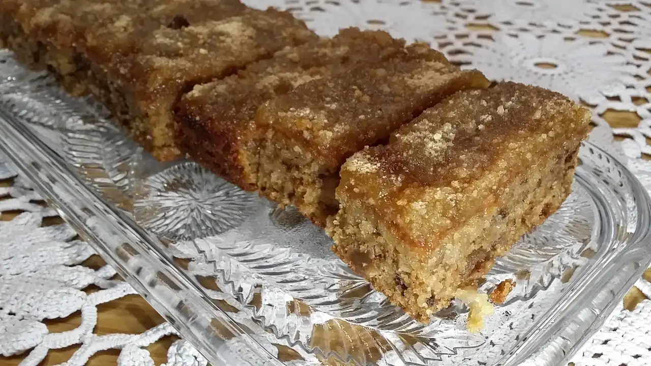 Kolač sa jabukama i džemom od smokve