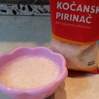 Posne punjene paprike sa pečurkama | Priprema pirinča | Postupak 2 | Slika 1/2