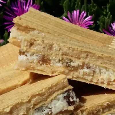 Slika vezana za Oblande trio slatkih slojeva