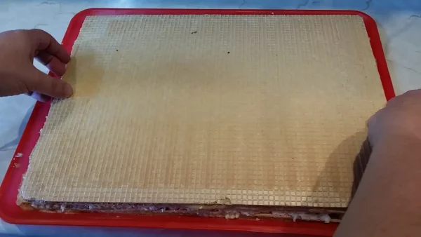 Oblande trio slatkih slojeva 6 | Istaknuta slika 2/4 | Tri, fila, tri, osmeha, –, kokos, orah, i, keks, –, saveznici, za, veseli, ukus