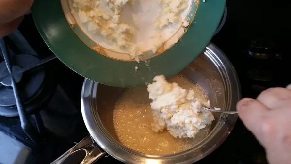 Sos od ovčijeg sira 14 | Istaknuta slika 3/4 | Kremasti, preliv, za, bilo, koje, meso, a, može, biti, i, ukusan, doručak, uz, domaći, hleb