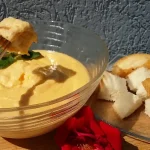 Sos od ovčijeg sira 4 | Istaknuta slika 1/4 | Kremasti, preliv, za, bilo, koje, meso, a, može, biti, i, ukusan, doručak, uz, domaći, hleb