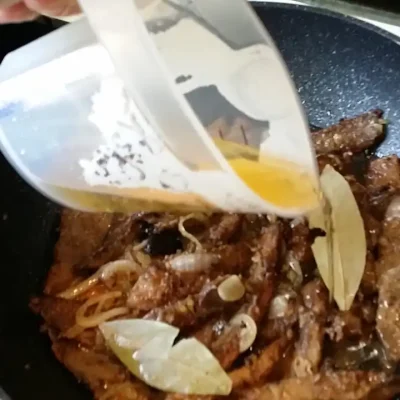 Svinjska džigerica u sosu | Dinstanje džigerice  | Postupak 3 | Slika 3/3