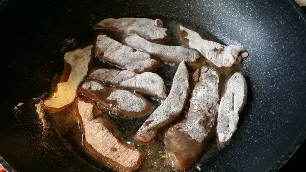 Svinjska džigerica u sosu | 3/4 Svinjska džigerica u sosu 19 | Istaknuta slika 3/4 | Miris, koji, ispunjava, kuću, i, poziva, na, zajednički, obrok