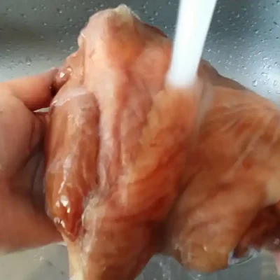 Gust pasulj sa dimljlenom kolenicom | Priprema kolenice i pasulja | Postupak 2 | Slika 1/3