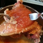 Gust pasulj sa dimljlenom kolenicom | Serviranje | Postupak 6 | Slika 1/5