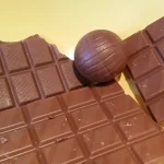 Oblatne sa čokoladom i keksom | Priprema sastojaka koje topimo | Postupak 2 | Slika 5/7