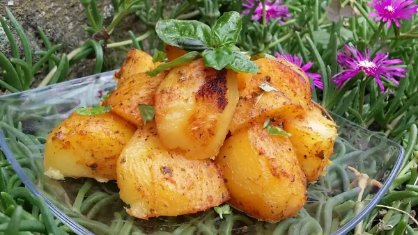 Pečeni krompir iz rerne 1 | Istaknuta slika 1/4 | Zlatni, zagrljaj, hrskav, spolja, mek, kao, san, iznutra