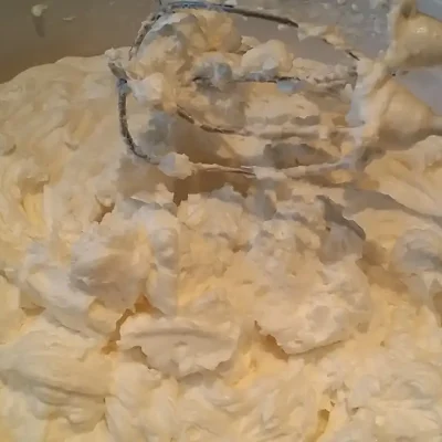 Torta Šeherzada iz 1001 noći | Priprema šlaga | Postupak 5 | Slika 3/3