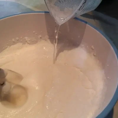 Torta Šeherzada iz 1001 noći | Priprema šlaga | Postupak 5 | Slika 2/3