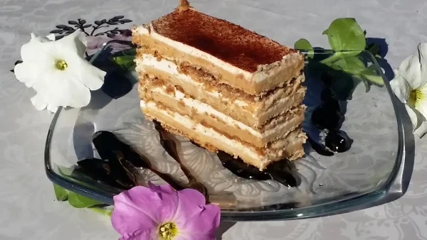 Torta Šeherzada iz 1001 noći 2 | Istaknuta slika 1/4 | Zagonetan, karamel, ukus, koji, donosi, šarm, dalekog, istoka