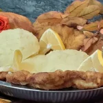 Bečka šnicla na Banatski način 1 | Istaknuta slika 1/4 | Hrskava, spolja, sočna, iznutra, šnicla, ta, elegantna, gastronomska, kraljica