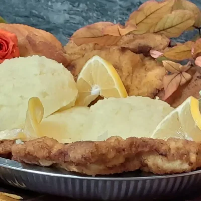 Bečka šnicla na Banatski način | Serviranje  | Postupak 4 | Slika 3/3