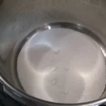 Domaći pire od jabuka | Karamelizovanje šećera | Postupak 2 | Slika 1/4