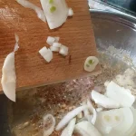 Pileće rolnice u sosu od pečuraka | Priprema sosa | Postupak 5 | Slika 2/11