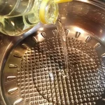 Pileće rolnice u sosu od pečuraka | Pečenje rolnica | Postupak 4 | Slika 1/4