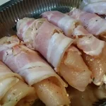 Pileće rolnice u sosu od pečuraka 25 | Istaknuta slika 3/4 | Kada, je, hladno, piletina, se, smrzava, ali, kaput, od, slanine, sve, to, rešava