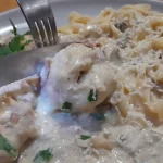 Pileće rolnice u sosu od pečuraka | Serviranje | Postupak 7 | Slika 5/6