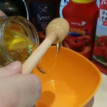 Svinjska rebra u BBQ sosu i povrćem iz rerne | priprema marinade za premazivanje rebra u toku pečenja | Postupak 2 | Slika 1/7