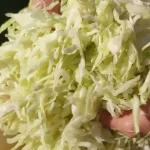 Tradicionalni kiseli kupus za zimnicu | Ređanje Kupusa i dodavanje začina | Postupak 4 | Slika 1/10