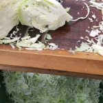 Tradicionalni kiseli kupus za zimnicu | Priprema rendanog kupusa | Postupak 1 | Slika 7/8