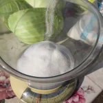 Tradicionalni kiseli kupus za zimnicu | Priprema glavica kupusa koje ste odvojili | Postupak 2 | Slika 3/6