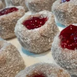 Debelci-Patuljci-Draguljci | Punjenje filom i dekoracija čokoladom | Postupak 5 | Slika 4/6