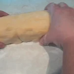 Prugasti božićni kolačići | Deljenje testa | Postupak 2 | Slika 4/9