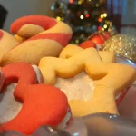 Prugasti božićni kolačići | Serviranje | Postupak 5 | Slika 1/4