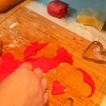 Prugasti božićni kolačići | Formiranje oblika kolačića | Postupak 4 | Slika 7/7