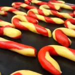 Prugasti božićni kolačići | Formiranje oblika kolačića | Postupak 4 | Slika 5/7