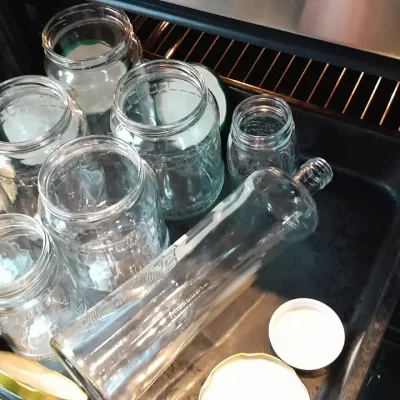 Sirup od kupina | Sipanje soka u flaše ili tegle | Postupak 5 | Slika 1/3